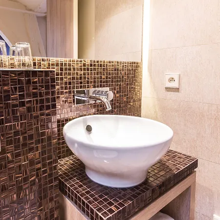 Hotel De Lille - Saint-germain Des Près 4*