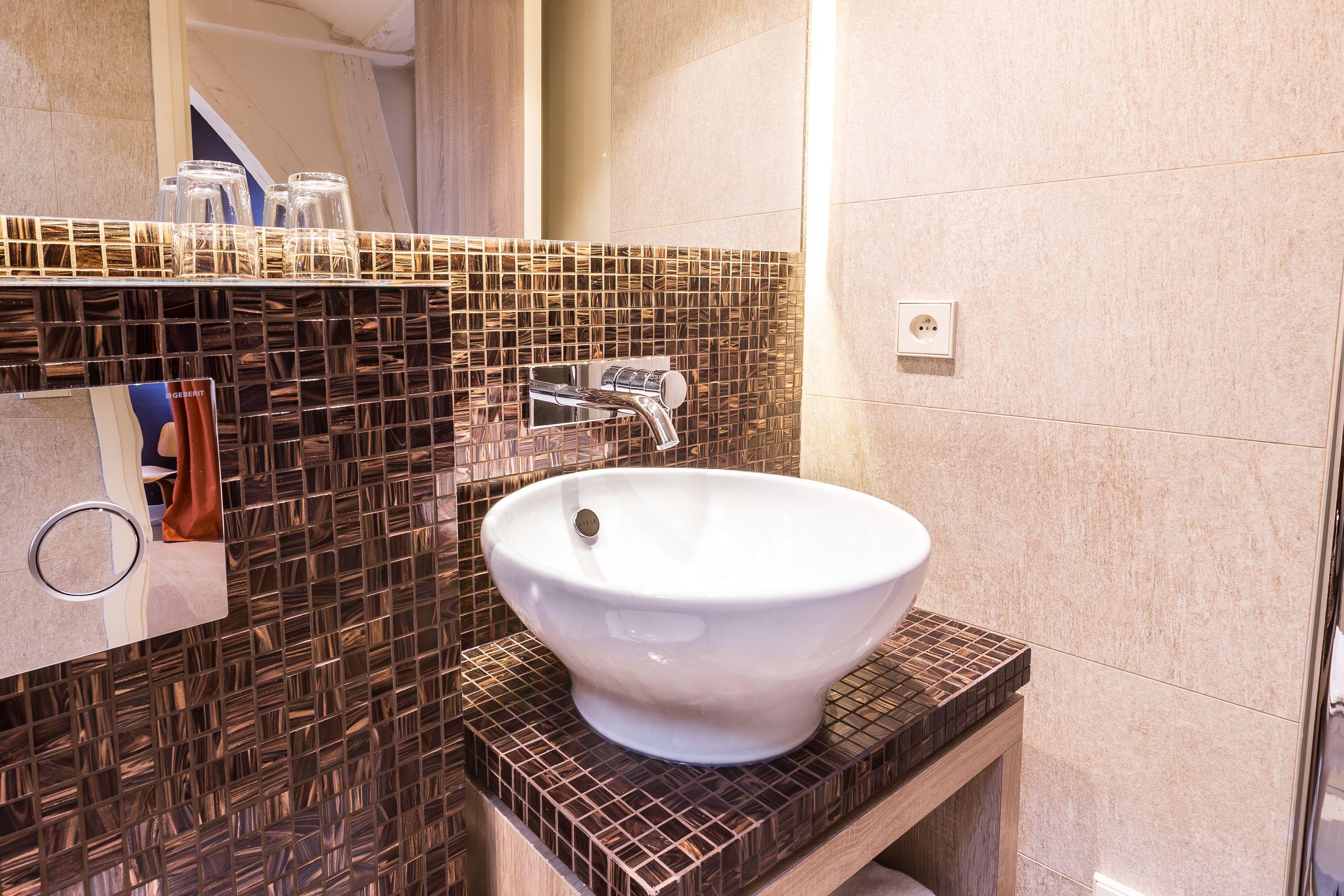 Hotel De Lille - Saint-germain Des Pres 4*